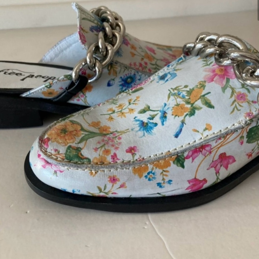 NWOT Free People Vida Slip On Blue Floral Garden Mules - Picture 2 of 9